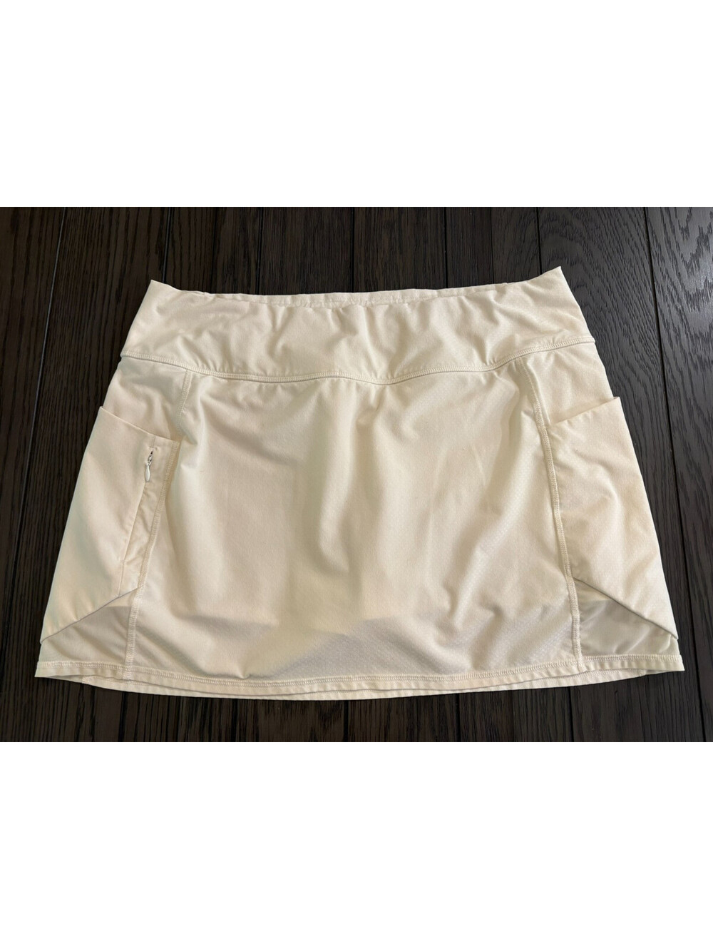 Athleta Dobby Action 16.5"  Skort Women's Large Ivory Pockets Mid-Rise
